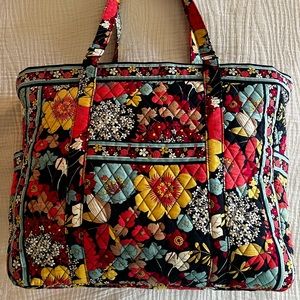 NWOT- Vera Bradley Get Carried Away Tote in Happy Snails